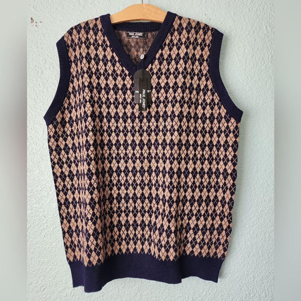 Pail Jones Men's V-Neck Argyle Sweater Vest - Navy and Beige